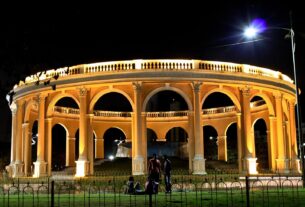 Lit stone amphitheatre at Utsav Chowk in Kharghar at night